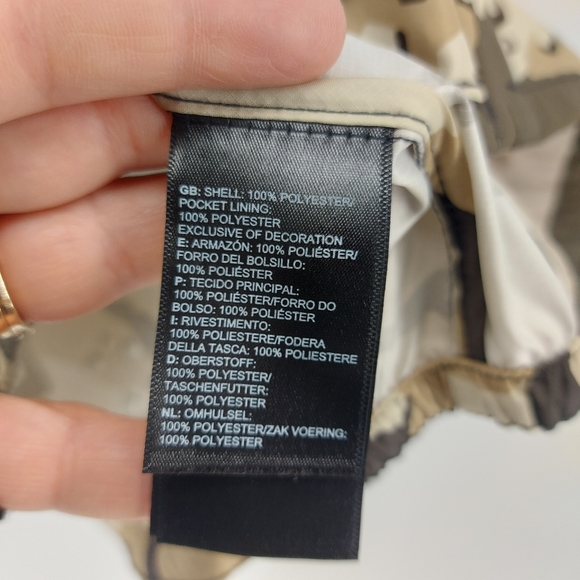 The North Face Windwall Camo Print Jacket - Picture 7 of 10